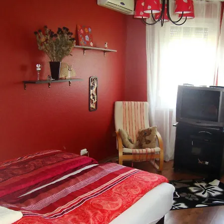 Perczel Luxus Apartman *