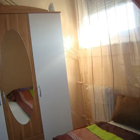 Perczel Luxus Apartman Lejlighed Miskolc